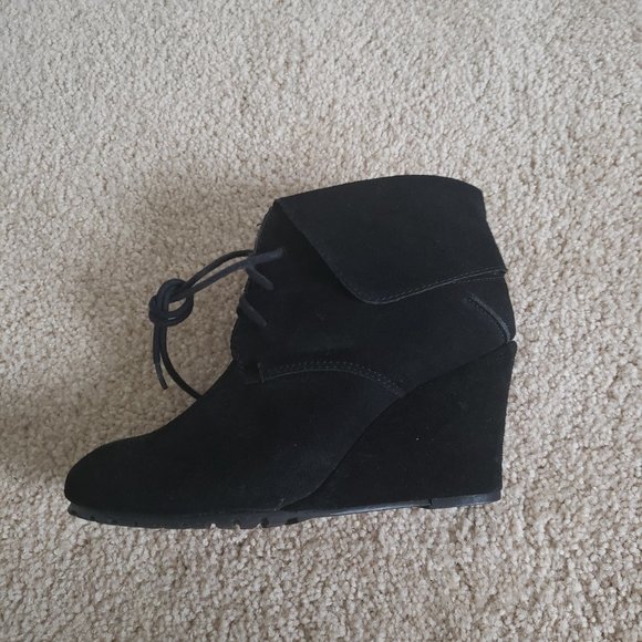 Wedge heel lace up ankle booties - Picture 2 of 12